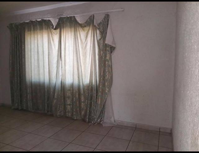 3 BEDROOM HOUSE FOR SALE IN VANDERBIJLPARK CW 6